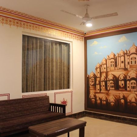 The Royal Ville Agra - Family & Corporate Hotel Bagian luar foto