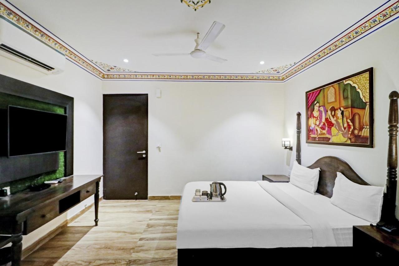 The Royal Ville Agra - Family & Corporate Hotel Bagian luar foto