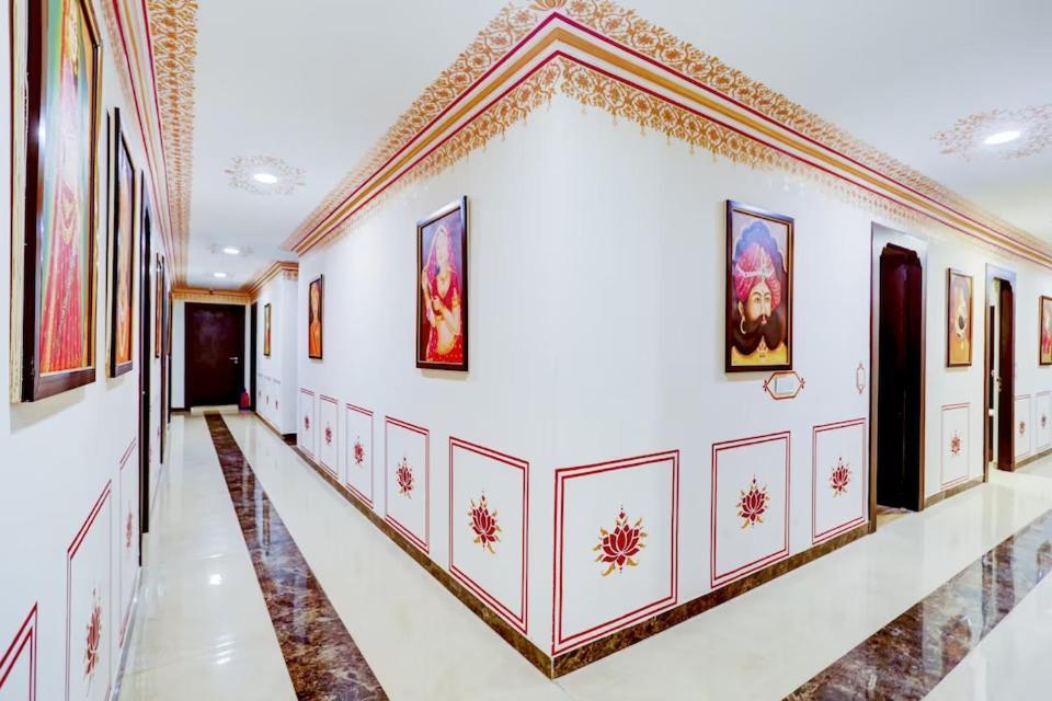 The Royal Ville Agra - Family & Corporate Hotel Bagian luar foto