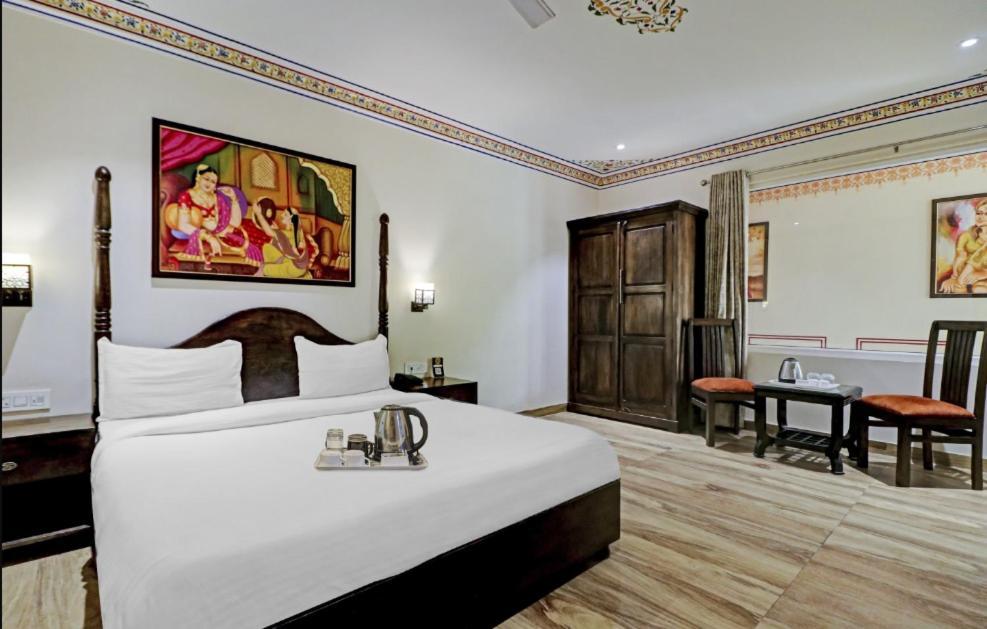 The Royal Ville Agra - Family & Corporate Hotel Bagian luar foto