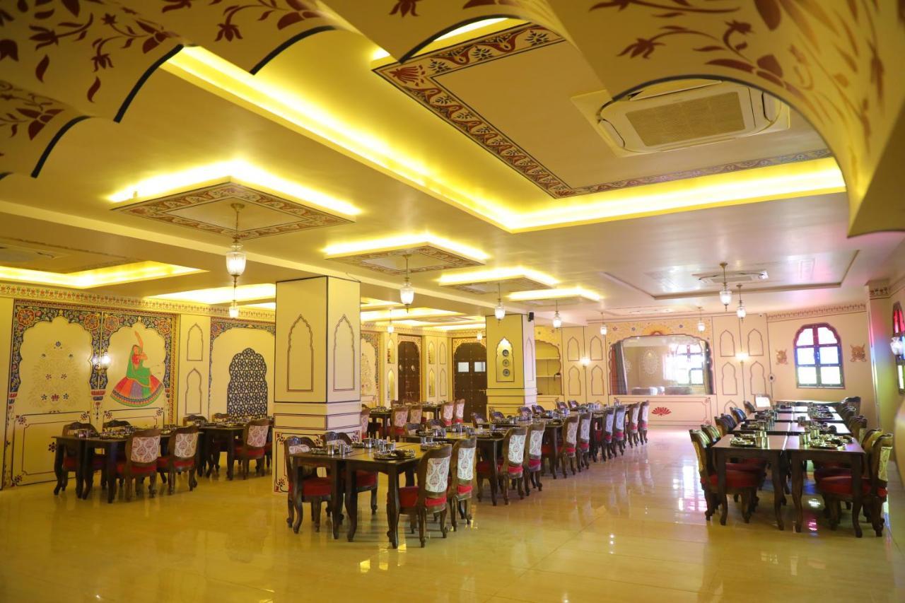 The Royal Ville Agra - Family & Corporate Hotel Bagian luar foto