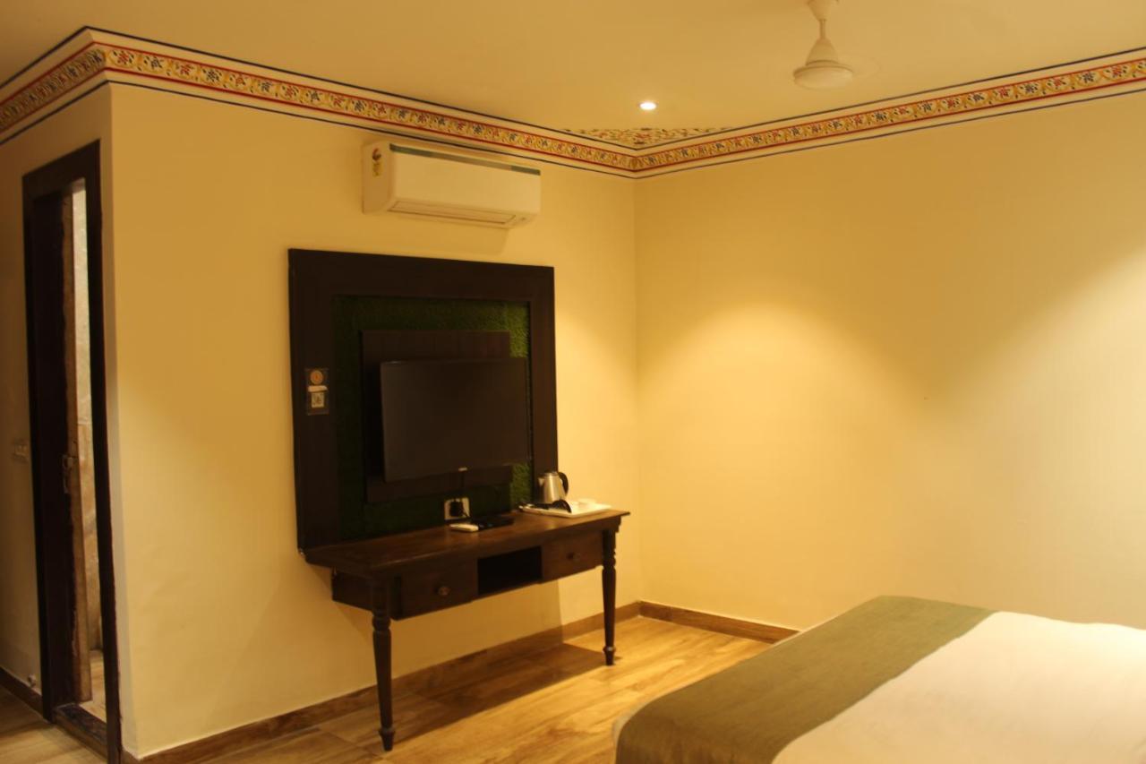 The Royal Ville Agra - Family & Corporate Hotel Bagian luar foto