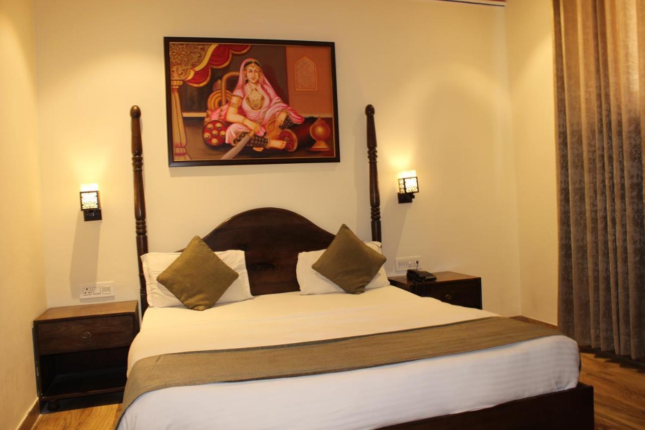 The Royal Ville Agra - Family & Corporate Hotel Bagian luar foto