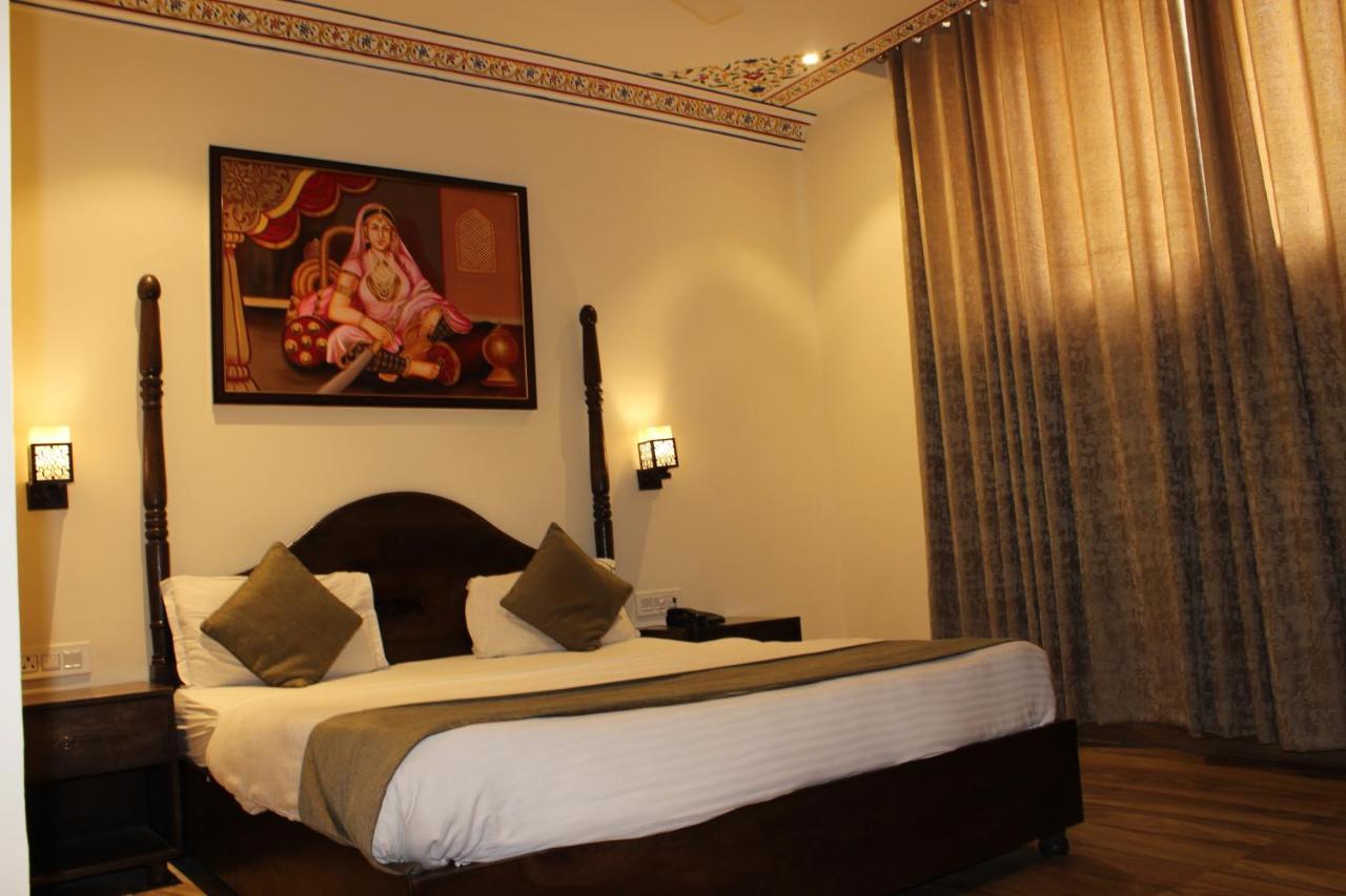 The Royal Ville Agra - Family & Corporate Hotel Bagian luar foto