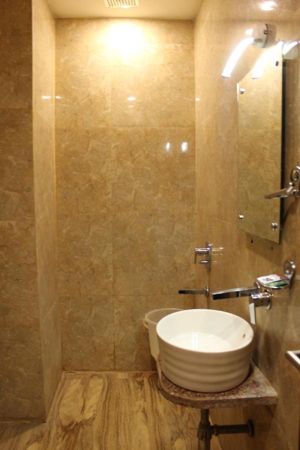 The Royal Ville Agra - Family & Corporate Hotel Bagian luar foto