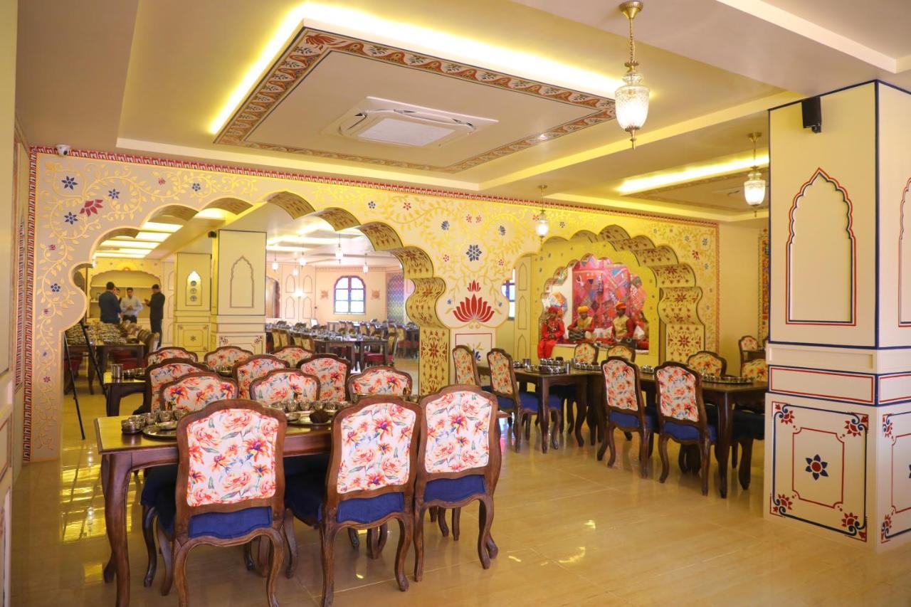 The Royal Ville Agra - Family & Corporate Hotel Bagian luar foto