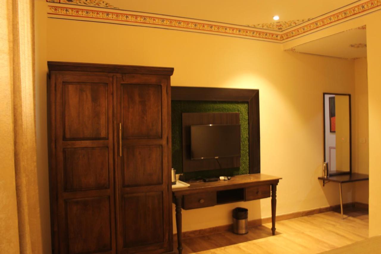 The Royal Ville Agra - Family & Corporate Hotel Bagian luar foto