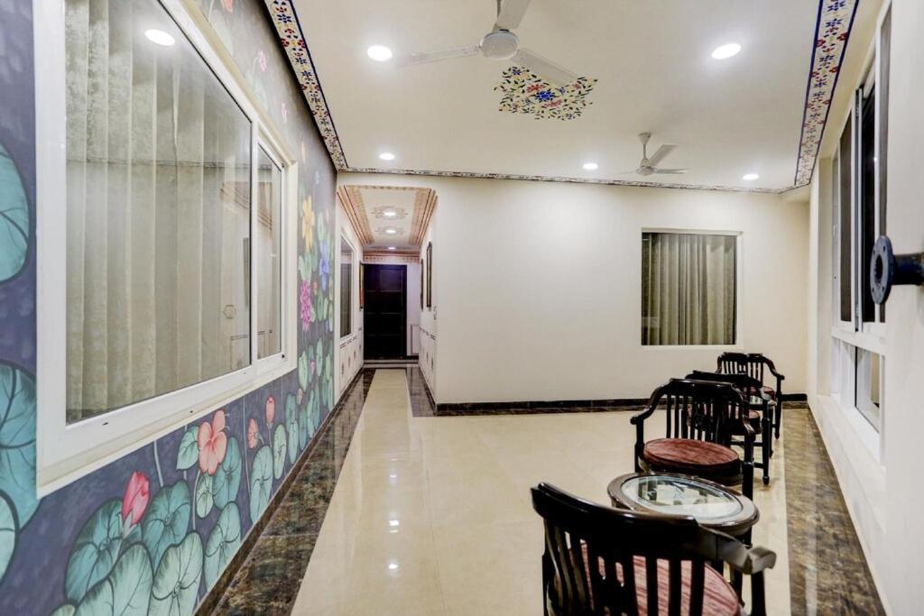 The Royal Ville Agra - Family & Corporate Hotel Bagian luar foto